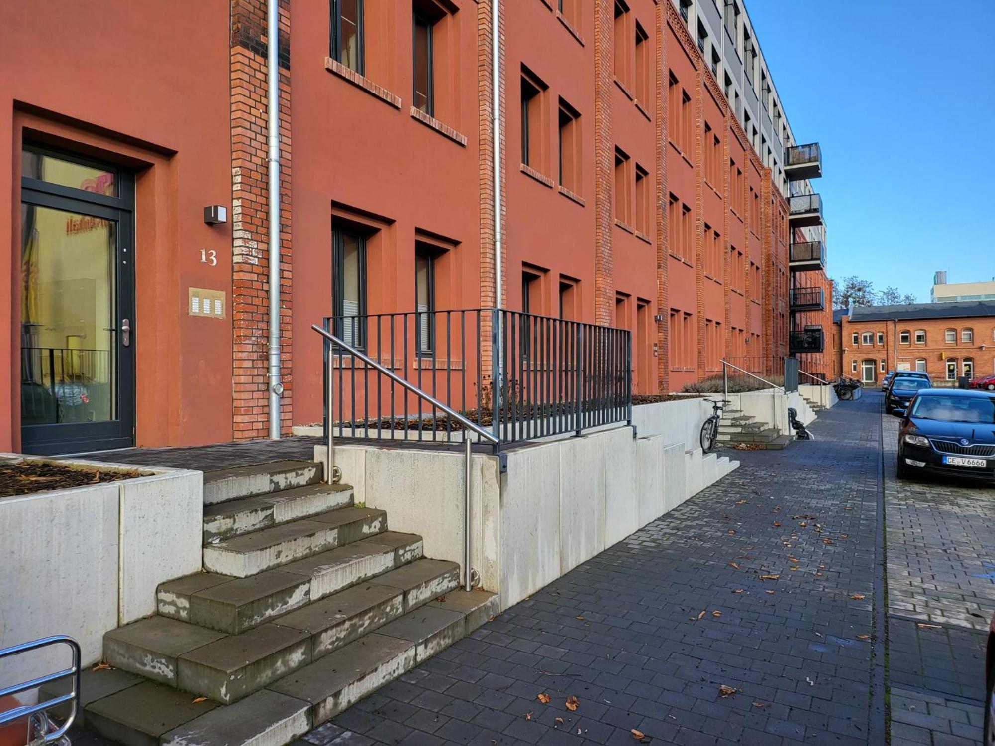 Trendige Stadtwohnung, Historisches Haus Mit Terrasse Und Garten マクデブルク エクステリア 写真